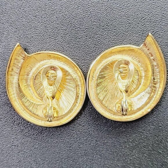 Vintage Monet Gold Cream Enamel Post Earrings Swirl Retro Signed 1.25" EUC - Picture 5 of 5